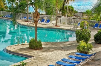 13427 Blue Heron Beach Dr, Unit Blue Heron in Orlando, FL - Foto de edificio - Building Photo