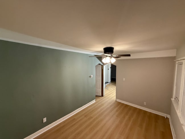 208 Frank Ave in Joliet, IL - Foto de edificio - Building Photo