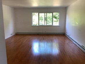 549 Almena Ave in Ardsley, NY - Building Photo - Building Photo