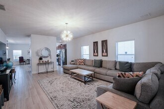 8610 Turnstone Shore Ln in Riverview, FL - Building Photo - Building Photo