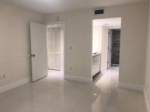 8205 SW 152nd Ave in Miami, FL - Building Photo - Building Photo