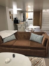 248 Pine St, Unit Furnished Apartment in Elko, NV - Building Photo - Building Photo