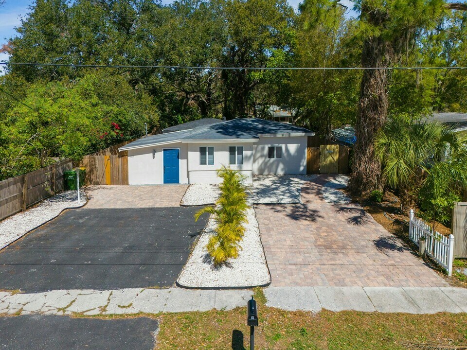 1019 41st St in Sarasota, FL - Building Photo