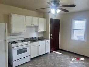 403 S Wayland Ave in Sioux Falls, SD - Foto de edificio - Building Photo