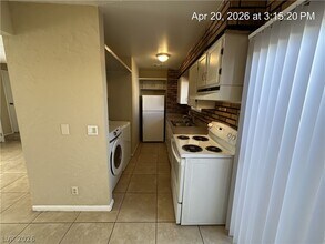 4713 Mill Valley Dr in Las Vegas, NV - Building Photo - Building Photo