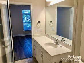 1310 Kenilworth Ave in Charlotte, NC - Building Photo - Building Photo