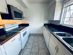 WestWall Apartments in Grapevine, TX - Building Photo - Building Photo