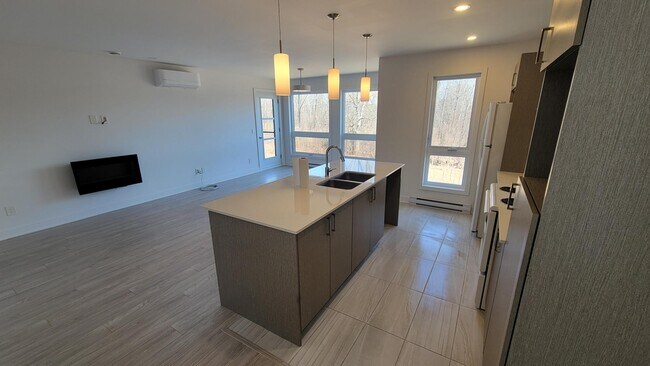 866 Anne-Hébert Rue in Terrebonne, QC - Building Photo - Building Photo