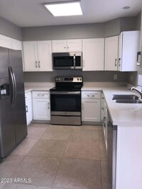 5704 E Aire Libre Ave