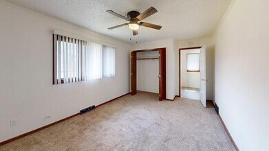 331 W Indiana Ave in Bismarck, ND - Building Photo - Building Photo