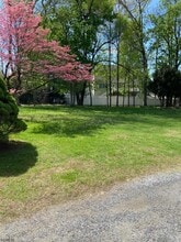 492 Dogwood Ln in Pequannock Township, NJ - Building Photo - Building Photo
