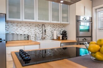 2801 NE 33rd Ct in Fort Lauderdale, FL - Building Photo - Building Photo