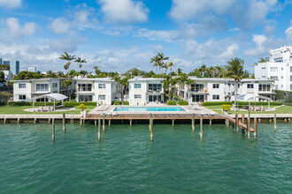 Sandpiper Villas in Miami Beach, FL - Building Photo - Building Photo