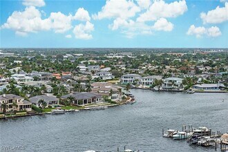 4751 Gulf Shore Blvd N in Naples, FL - Building Photo - Building Photo