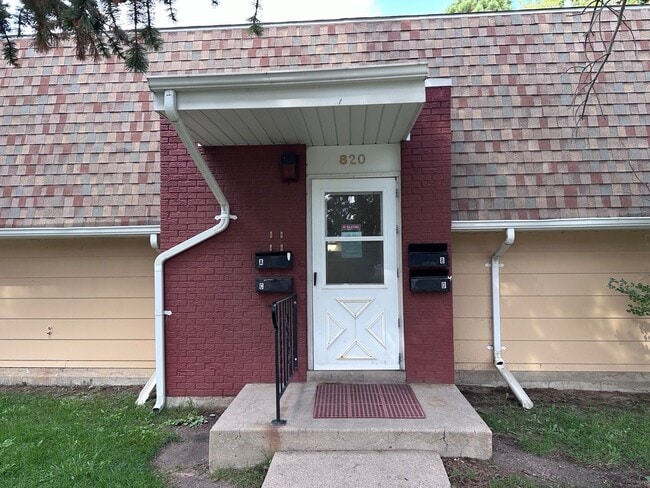 820 Hot Springs Ave in Cheyenne, WY - Building Photo - Building Photo