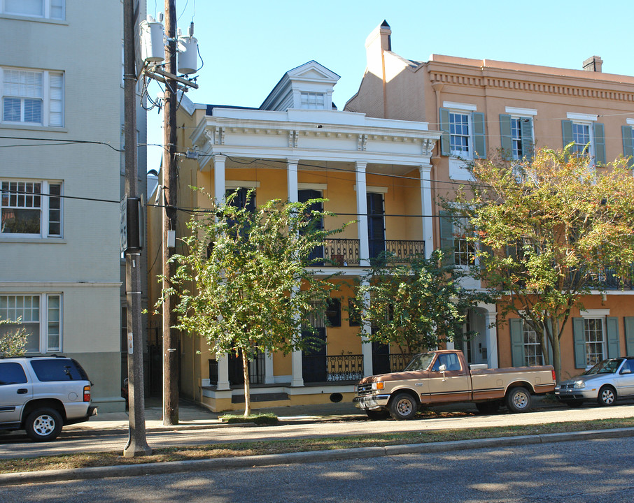 1446 Jackson Ave in New Orleans, LA - Building Photo