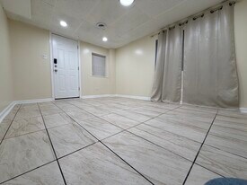 6219 S Nagle Ave, Unit 6219 in Chicago, IL - Building Photo