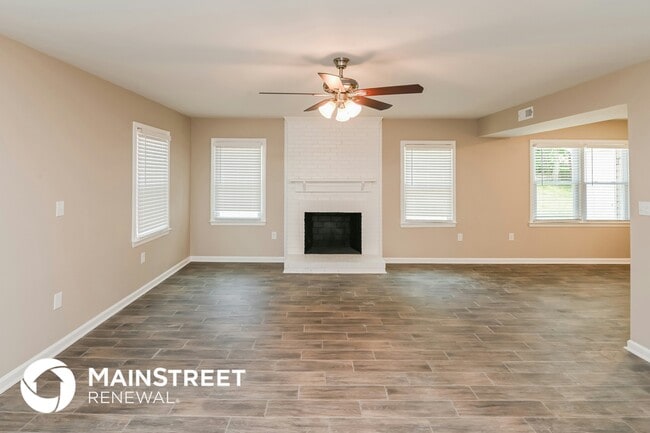 5311 Caradon Dr in Charlotte, NC - Foto de edificio - Building Photo