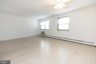 111 Chestnut St in Cherry Hill, NJ - Building Photo - Building Photo