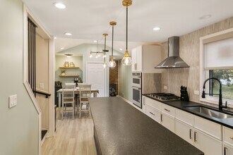 635 E Prairie Ave in Lombard, IL - Building Photo - Building Photo