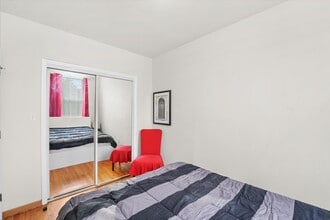 624 S Oakley Blvd, Unit 2 in Chicago, IL - Building Photo - Building Photo