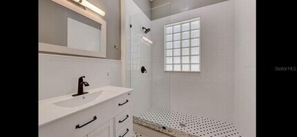 1513 Palmetto Ln in Sarasota, FL - Building Photo - Building Photo