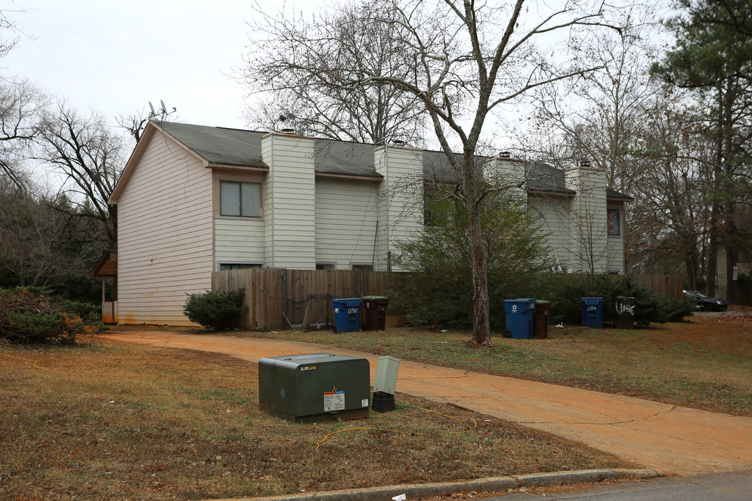 1184-1190 Lowe Ln in Roswell, GA - Building Photo