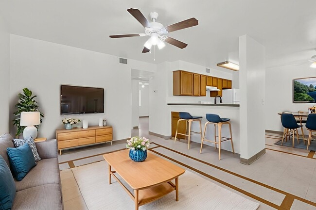 Homeward Bound in Phoenix, AZ - Building Photo - Building Photo