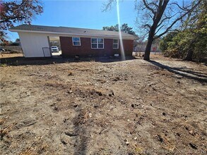 1401 Morrison Ave in Spring Lake, NC - Foto de edificio - Building Photo