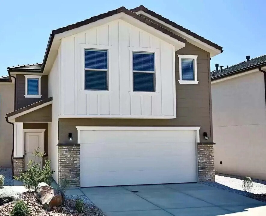 3134 Halo Ln in Saint George, UT - Foto de edificio