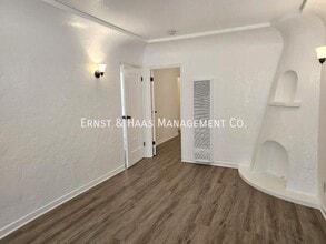 826 Belmont Ave in Long Beach, CA - Building Photo - Building Photo