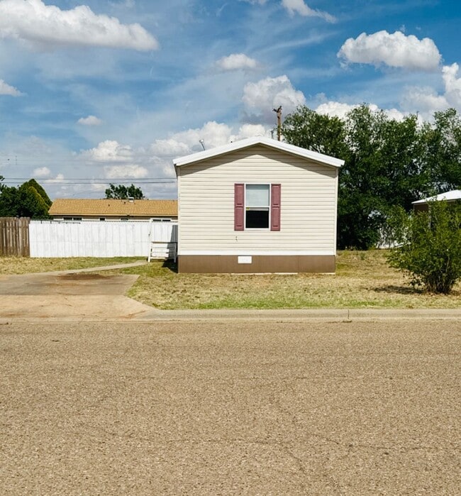 property at 3509 Cesar Chavez Dr