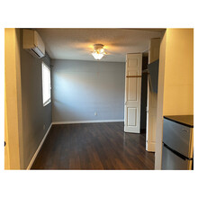 29055 Forest View St, Unit 1 in Lake Elsinore, CA - Foto de edificio - Building Photo