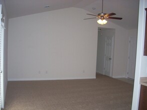 114 Five Oaks Ct in Savannah, GA - Building Photo - Building Photo