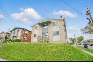 7839 Newbedford Ave in Cincinnati, OH - Building Photo - Building Photo