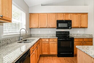 172 Afton Ln in Jacksonville, FL - Foto de edificio - Building Photo