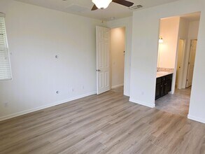 3421 Del Monte Ave in Clovis, CA - Building Photo - Building Photo