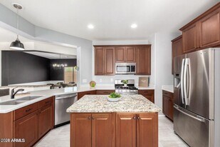 26180 W Wahalla Ln in Buckeye, AZ - Building Photo