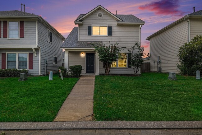 1091 Verde Trails Dr in Houston, TX - Building Photo - Building Photo