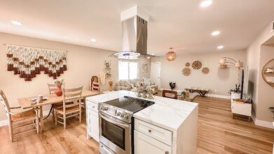 2043 Sombrero Dr in Las Vegas, NV - Building Photo - Building Photo