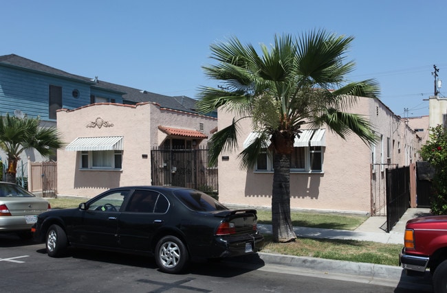 6722 Stafford Ave in Huntington Park, CA - Foto de edificio - Building Photo