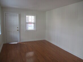 818 Broadway St, Unit 818 Broadway Street in Indianapolis, IN - Building Photo - Building Photo