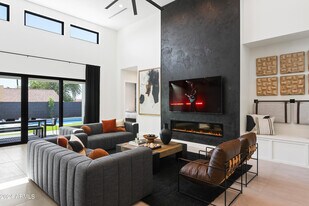 13601 N 88th Pl in Scottsdale, AZ - Building Photo