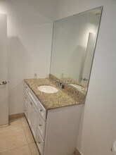 13455 NE 10th Ave in North Miami, FL - Foto de edificio - Building Photo