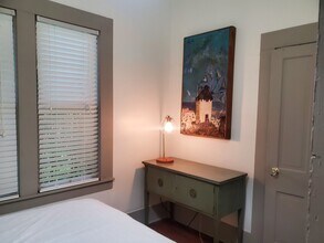 215 Kings Ct in San Antonio, TX - Building Photo - Building Photo