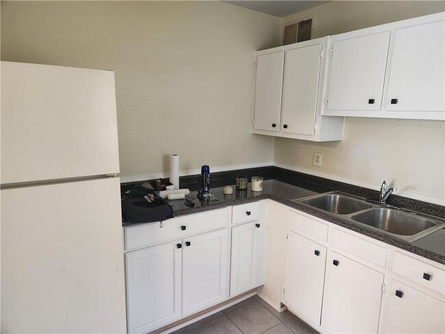 1304 Athey Rd in Mobile, AL - Foto de edificio - Building Photo