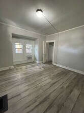 909 Merchant St in Emporia, KS - Building Photo - Building Photo