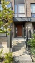 35 Thorncrest Dr in Vaughan, ON - Building Photo - Building Photo