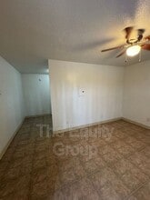 32606 Rd 124 in Visalia, CA - Building Photo - Building Photo
