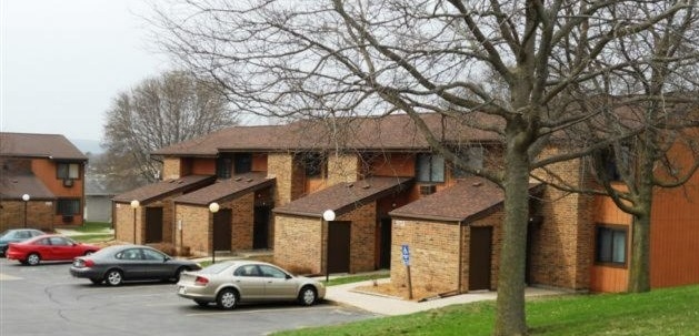 Baraboo Commons LLC in Baraboo, WI - Foto de edificio - Building Photo